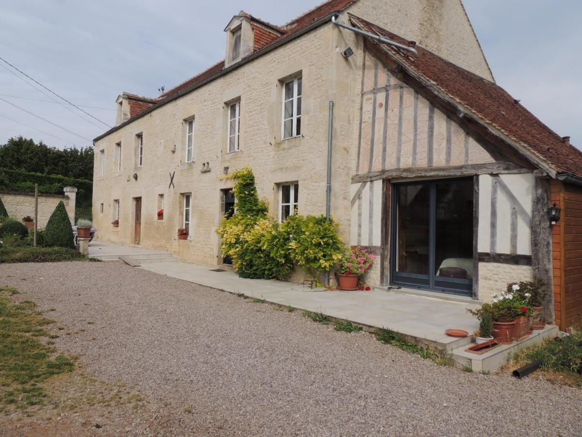 La Ferme Du Bourg Bed and Breakfast Eraines Exteriör bild